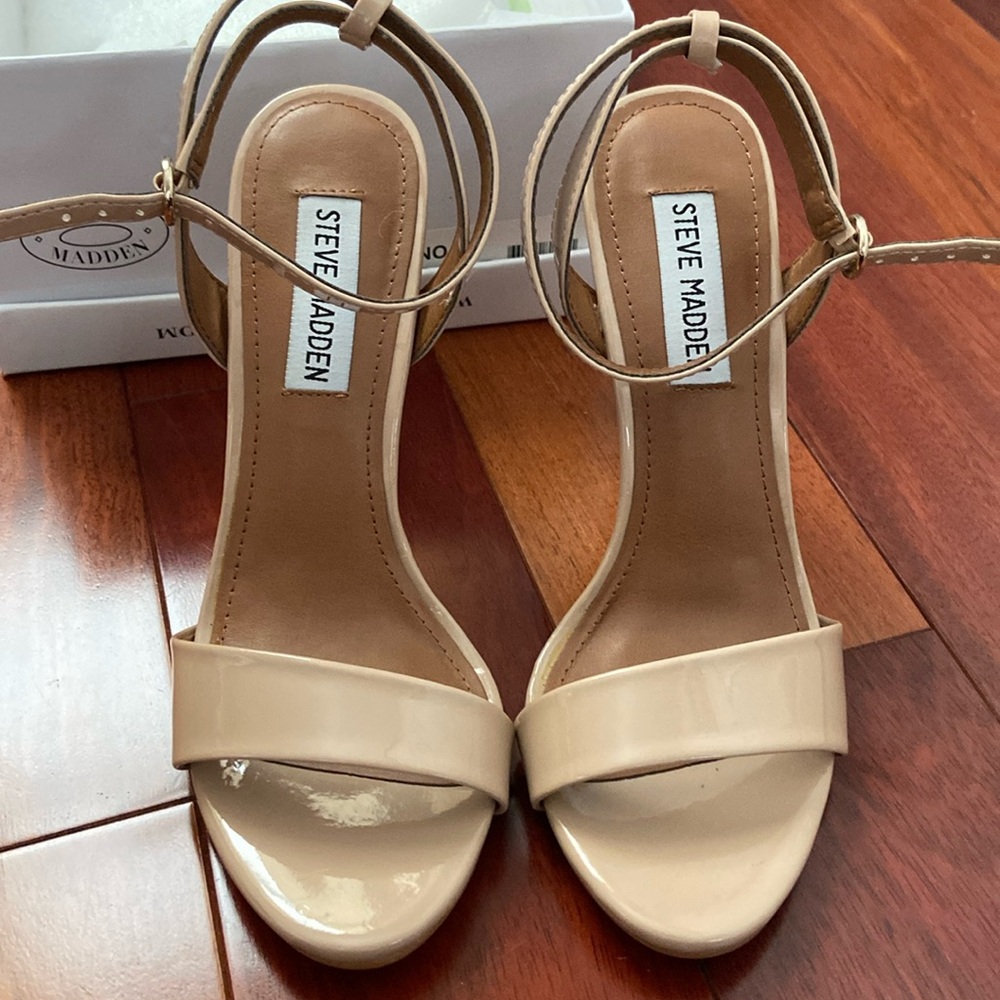 Steve Madden 4 inch heel ( RENO NUDE PAT ) shoe